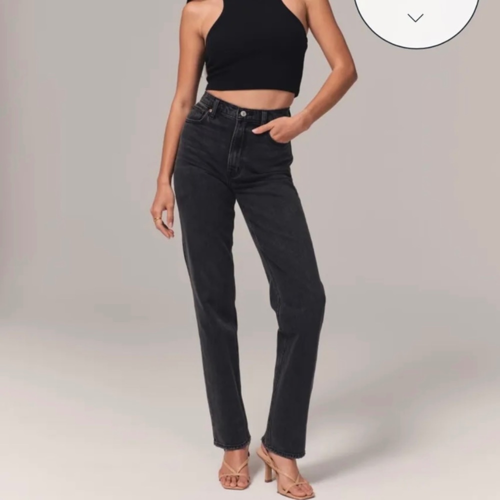 Abercrombie ultra high rise 90s Straight Jean in black 31 SHORT